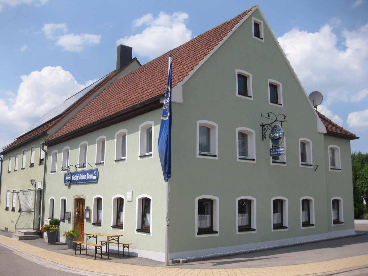 Gasthof Gruener Baum Oberlangfurth Exteriör bild